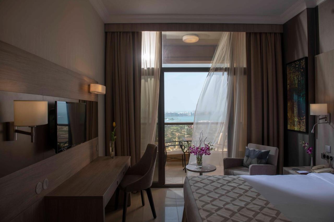 Two Seasons & Aparthotel 4*