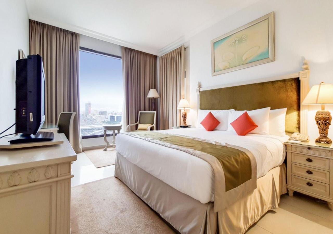 Aparthotel Two Seasons &