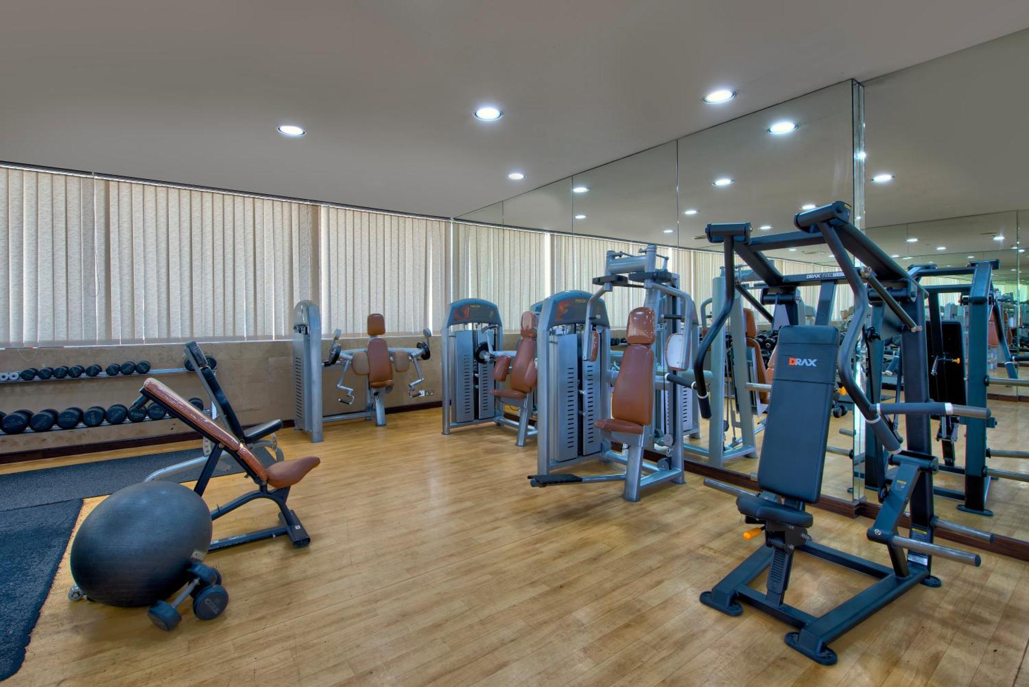 Two Seasons & Aparthotel 4*