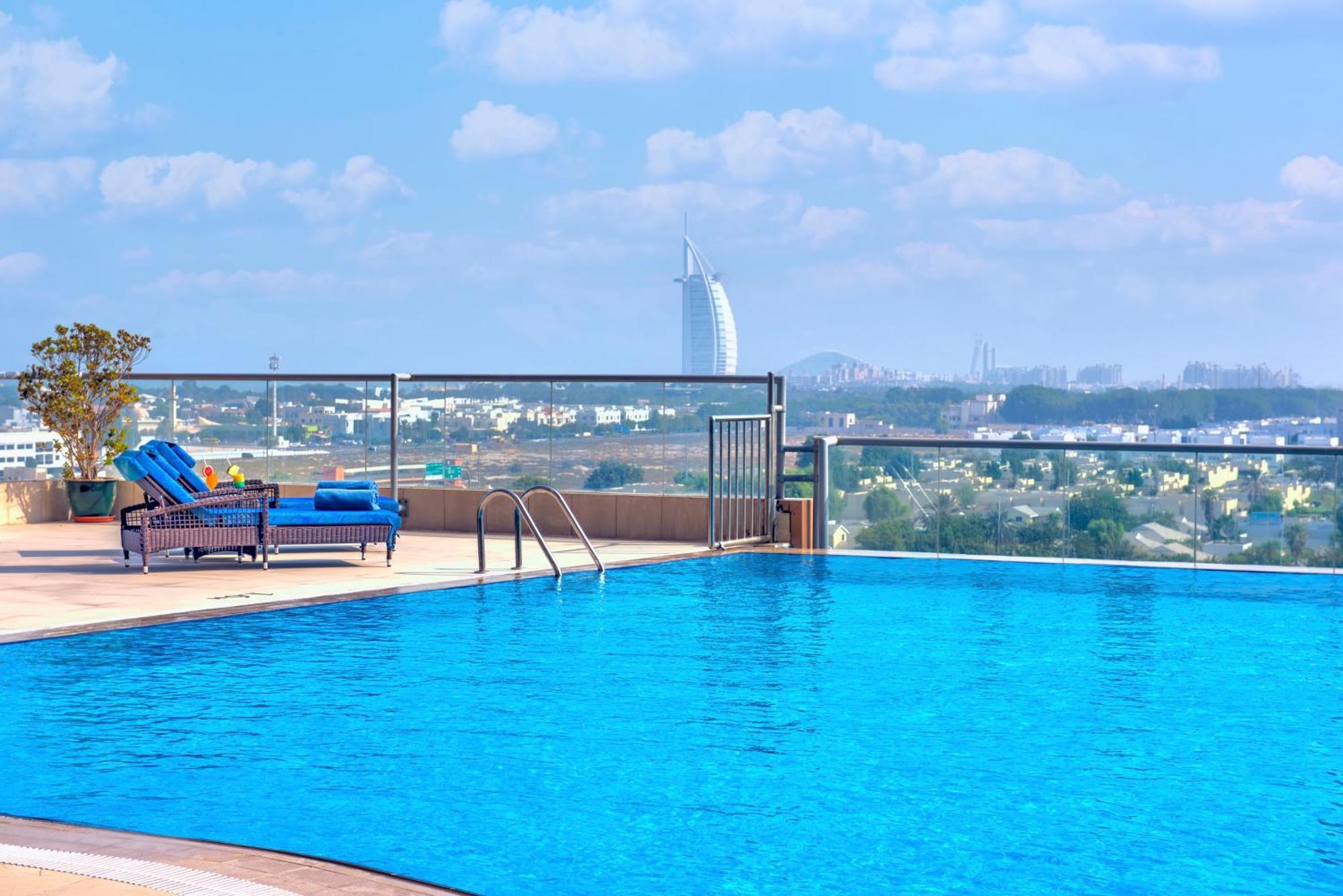 Two Seasons & Aparthotel 4*